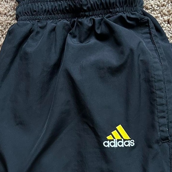 Adidas Men Windbreaker Track Pants Black Gold Lightweight Gym Running - Picture 3 of 10